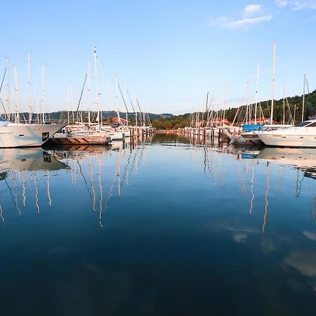 Floating Sea House Soncek Lägenhet Portorož Exteriör bild