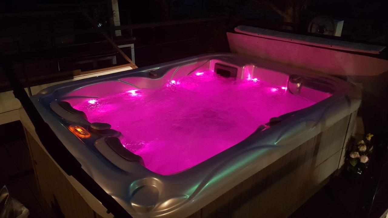Floating Sea House Soncek Lägenhet Portorož Exteriör bild