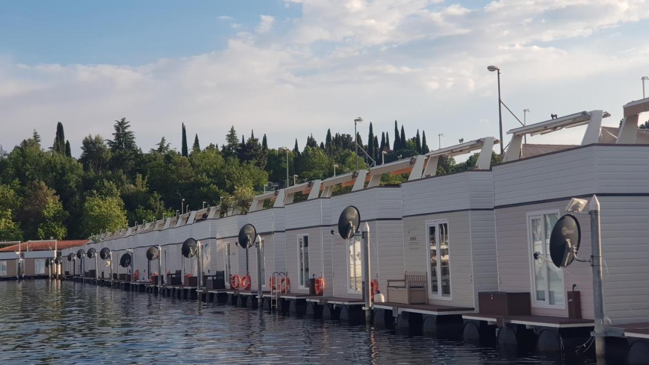 Floating Sea House Soncek Lägenhet Portorož Exteriör bild