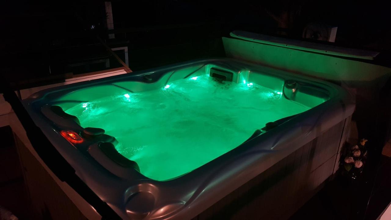 Floating Sea House Soncek Lägenhet Portorož Exteriör bild