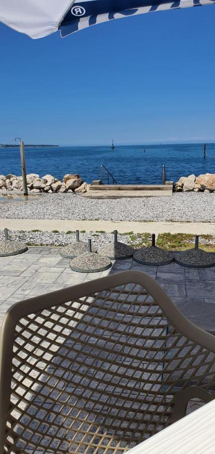 Floating Sea House Soncek Lägenhet Portorož Exteriör bild